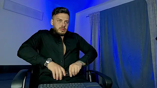 Snapshot of juliusmasters chatting on February 12, 2025, 8:18 pm juliusmasters online show from February 12, 2025, 8:18 pm