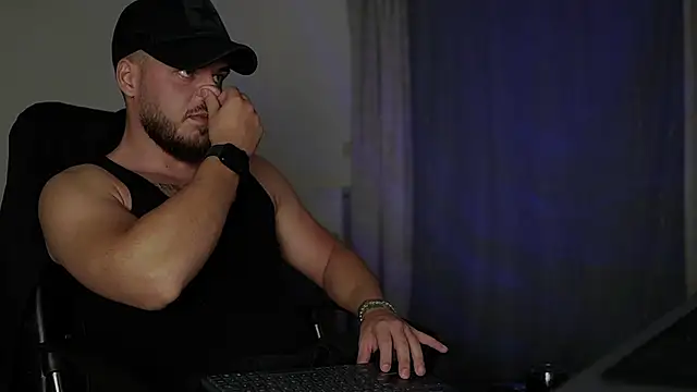 Snapshot of juliusmasters chatting on September 9, 2025, 12:32 am juliusmasters online show from September 9, 2025, 12:32 am