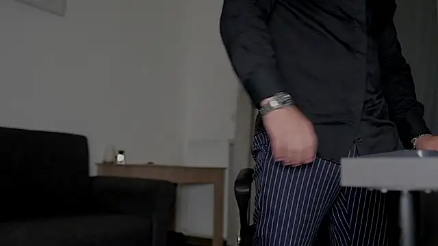 Snapshot of juliusmasters chatting on October 5, 2025, 6:50 pm juliusmasters online show from October 5, 2025, 6:50 pm