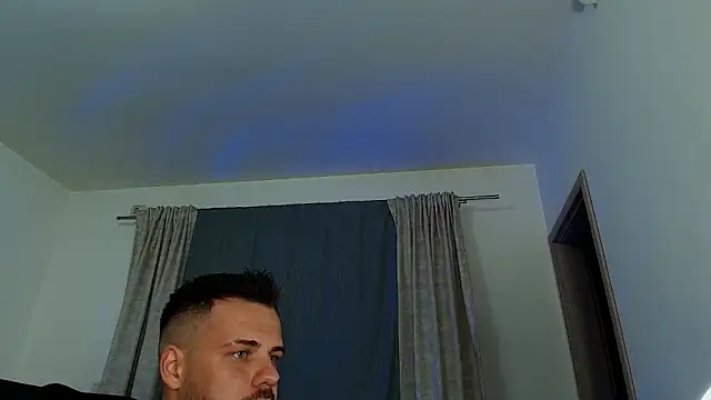 Snapshot of juliusmasters chatting on October 9, 2025, 6:39 pm juliusmasters online show from October 9, 2025, 6:39 pm