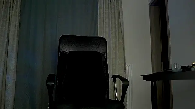 Snapshot of juliusmasters chatting on October 23, 2025, 6:39 pm juliusmasters online show from October 23, 2025, 6:39 pm