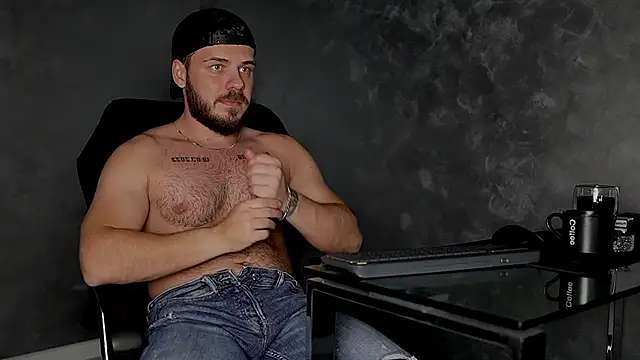 Snapshot of juliusmasters chatting on November 3, 2025, 7:48 pm juliusmasters online show from November 3, 2025, 7:48 pm