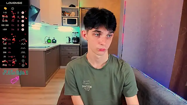 Snapshot of Aaron_Boom chatting on September 27, 2025, 7:41 pm Aaron Boom online show from September 27, 2025, 7:41 pm