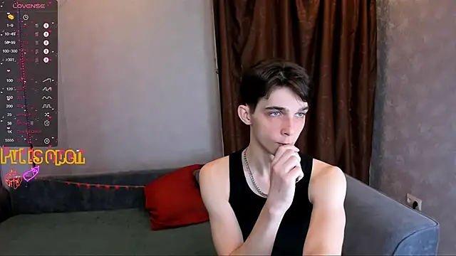 Aaron Boom online show from April 23, 2026, 10:01 pm