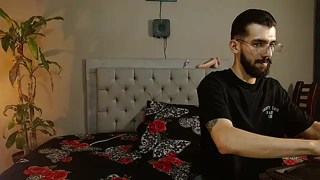 Mr WhiteCock online show from January 2, 2025, 10:01 pm