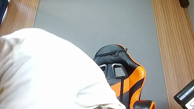 Mr WhiteCock online show from November 9, 2025, 8:18 pm