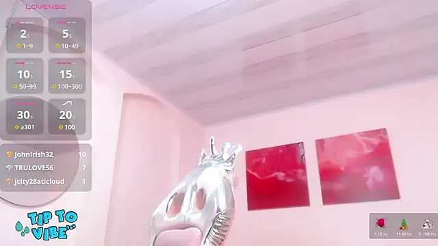 Snapshot of tamarafoxy_ chatting on January 4, 2025, 4:00 pm tamarafoxy online show from January 4, 2025, 4:00 pm