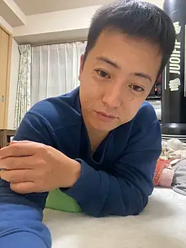 emon2122 online show from December 11, 2024, 2:33 pm