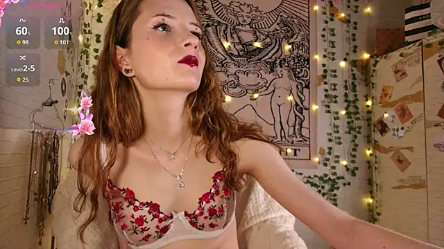 summerhazeee online show from November 8, 2025, 5:23 pm