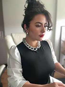 Snapshot of sukhakunis1 chatting on September 8, 2025, 3:55 pm sukhakunis1 online show from September 8, 2025, 3:55 pm