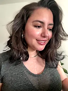 Snapshot of sukhakunis1 chatting on October 27, 2025, 5:39 pm sukhakunis1 online show from October 27, 2025, 5:39 pm