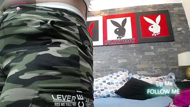 dayadubey  online show from November 25, 2025, 10:04 am