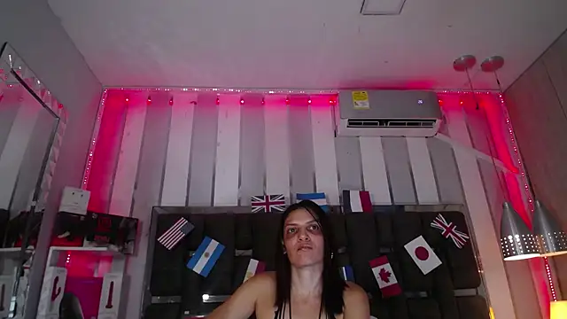 Snapshot of KatteMoss chatting on June 29, 2026, 8:42 pm KatteMoss online show from June 29, 2026, 8:42 pm