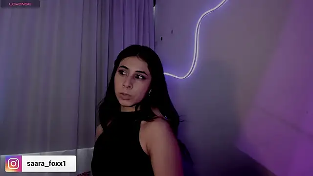 Sara Foxx1 online show from July 26, 2026, 5:53 pm