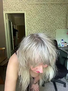 Snapshot of EsterHotMilf chatting on June 17, 2026, 11:56 am EsterHotMilf online show from June 17, 2026, 11:56 am