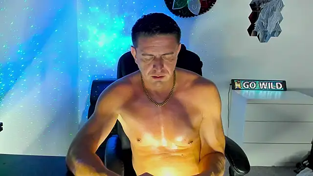 petr37pol online show from July 17, 2026, 10:25 pm