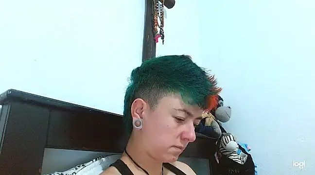 tomboyblue online show from March 4, 2025, 12:33 pm