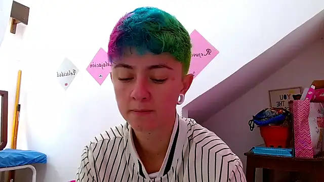 tomboyblue online show from October 26, 2025, 3:07 pm