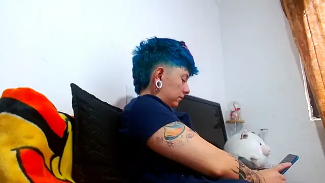 Snapshot of tomboyblue chatting on June 10, 2026, 5:56 pm tomboyblue online show from June 10, 2026, 5:56 pm