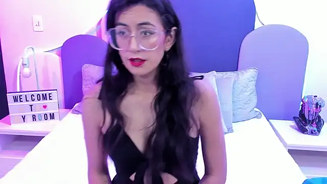 Snapshot of SophieGomez22 chatting on February 5, 2025, 11:12 am SophieGomez22 online show from February 5, 2025, 11:12 am