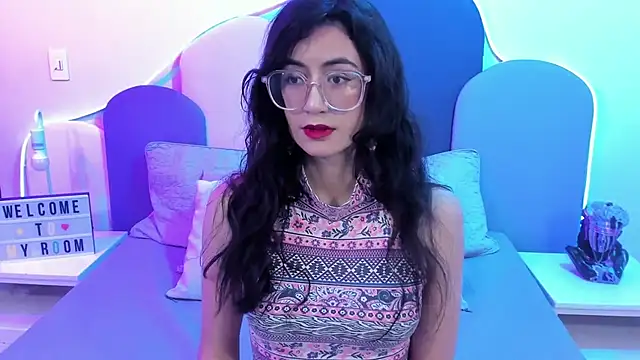 Snapshot of SophieGomez22 chatting on February 6, 2025, 10:59 am SophieGomez22 online show from February 6, 2025, 10:59 am