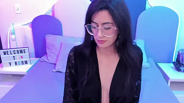 Snapshot of SophieGomez22 chatting on February 7, 2025, 4:14 pm SophieGomez22 online show from February 7, 2025, 4:14 pm