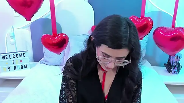 Snapshot of SophieGomez22 chatting on February 14, 2025, 5:14 pm SophieGomez22 online show from February 14, 2025, 5:14 pm