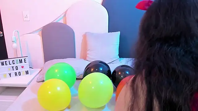 Snapshot of SophieGomez22 chatting on February 22, 2025, 11:24 am SophieGomez22 online show from February 22, 2025, 11:24 am