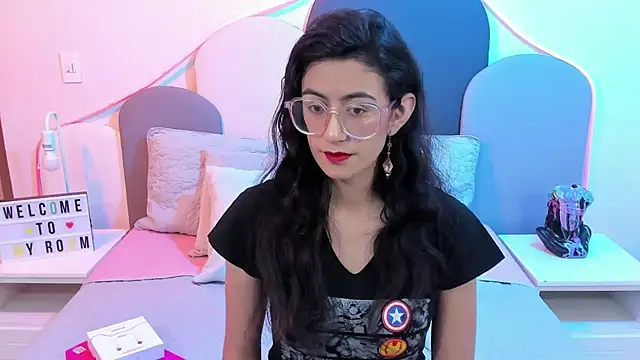 Snapshot of SophieGomez22 chatting on March 6, 2025, 11:25 am SophieGomez22 online show from March 6, 2025, 11:25 am