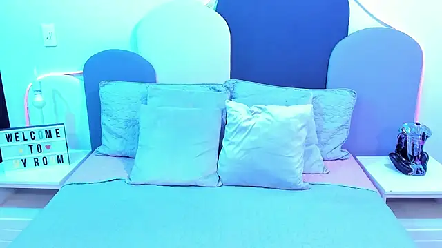 Snapshot of SophieGomez22 chatting on March 14, 2025, 11:45 am SophieGomez22 online show from March 14, 2025, 11:45 am