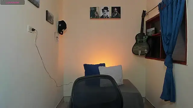 Ares Johnson online show from February 6, 2025, 12:16 pm