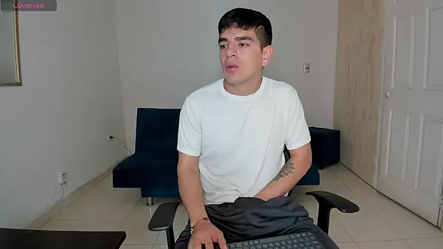 Ares Johnson online show from September 19, 2025, 11:33 am