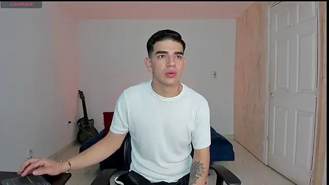 Ares Johnson online show from November 19, 2025, 12:05 pm