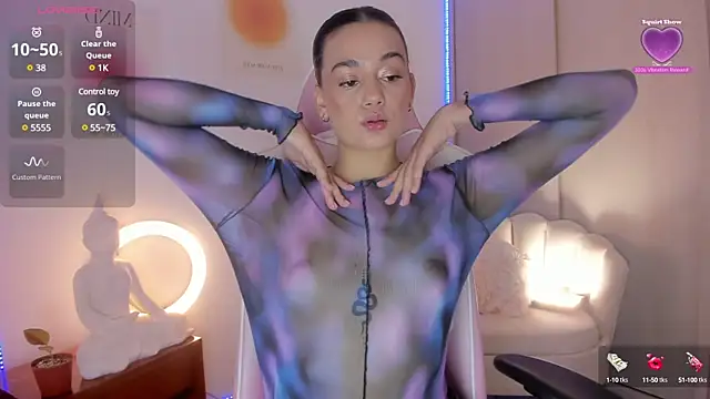 Snapshot of LittleSofia_ chatting on January 31, 2025, 12:06 am LittleSofia online show from January 31, 2025, 12:06 am