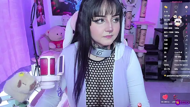 Snapshot of MaddyFooxx chatting on July 11, 2026, 10:44 pm MaddyFooxx online show from July 11, 2026, 10:44 pm