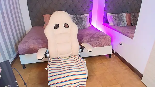 rebeca cortez  online show from January 5, 2025, 3:53 am