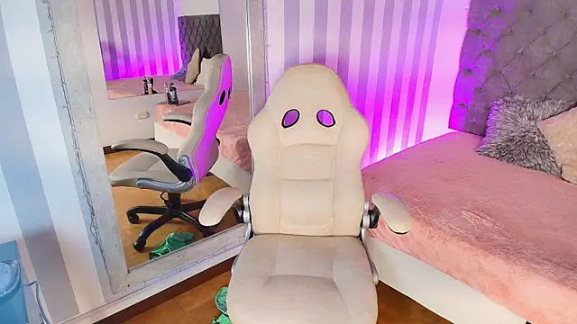 rebeca cortez  online show from January 12, 2025, 10:02 am