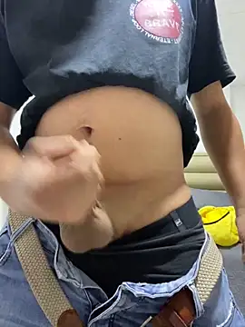 DanielGomez9 online show from January 6, 2025, 8:18 pm