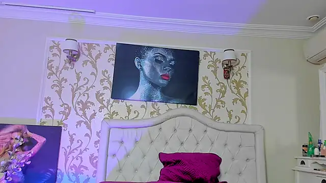 RosaCatalleya online show from March 20, 2025, 7:47 am