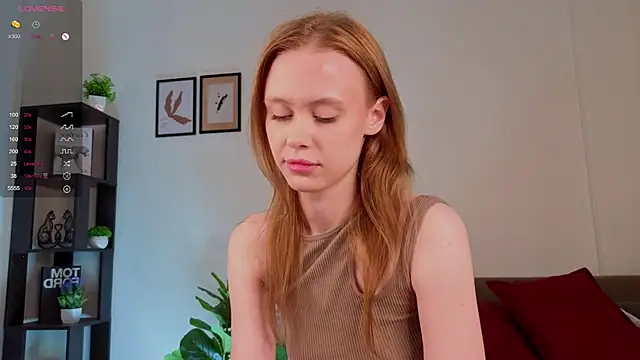 TaraSims online show from September 27, 2025, 11:32 pm