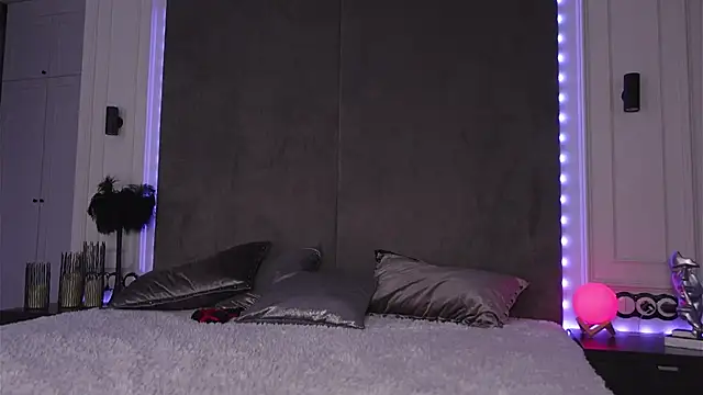 Snapshot of mila_blvck chatting on February 5, 2025, 11:12 am mila blvck online show from February 5, 2025, 11:12 am