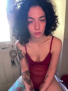 Strawberry queen91 online show from May 11, 2026, 2:01 pm