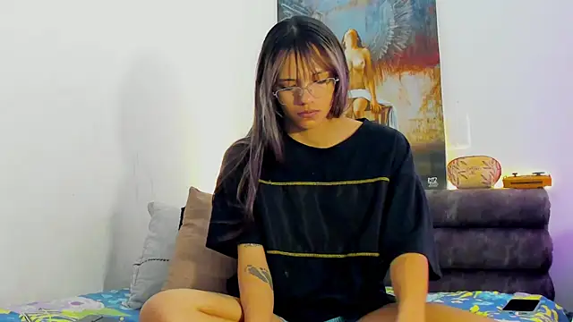 marianaa90 online show from July 25, 2026, 12:25 pm