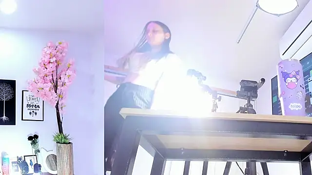 Snapshot of Siouxsie_cenobite chatting on October 29, 2025, 11:23 am Siouxsie cenobite online show from October 29, 2025, 11:23 am