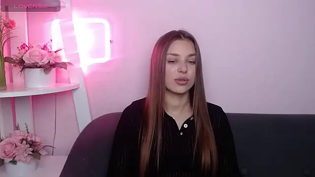 Snapshot of MilanaAngelAs chatting on June 1, 2026, 4:47 am MilanaAngelAs online show from June 1, 2026, 4:47 am