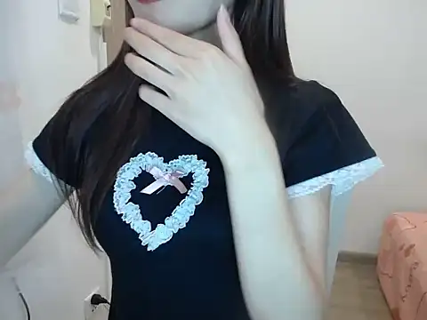 LiDonnaa online show from December 18, 2024, 11:56 am