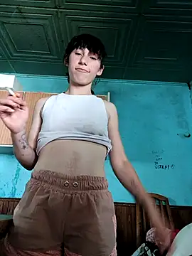 Snapshot of babylexx_18 chatting on December 22, 2025, 6:49 pm babylexx 18 online show from December 22, 2025, 6:49 pm