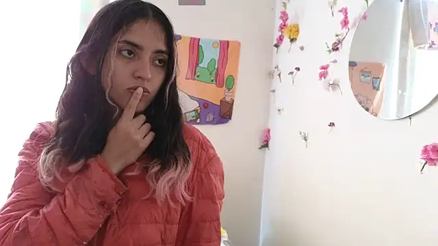 Snapshot of ViolettaSummer chatting on December 29, 2024, 4:51 pm ViolettaSummer online show from December 29, 2024, 4:51 pm