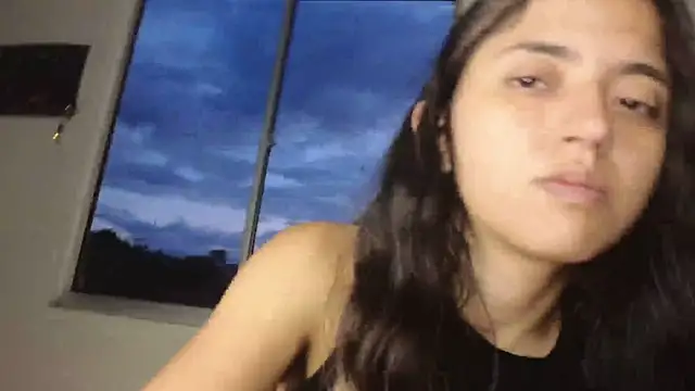 Snapshot of ViolettaSummer chatting on January 19, 2025, 11:32 pm ViolettaSummer online show from January 19, 2025, 11:32 pm