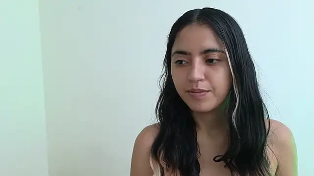 Snapshot of ViolettaSummer chatting on February 23, 2025, 8:11 pm ViolettaSummer online show from February 23, 2025, 8:11 pm